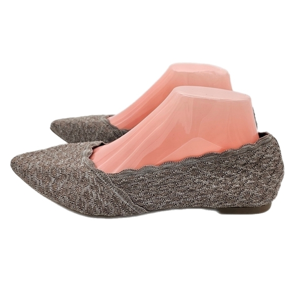 NWOT Torrid Womens Gray Taupe Stretch Knit Pointed Toe Ballet Flat Shoes S 10WW - Picture 1 of 14